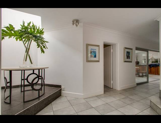 3 BEDROOM HOUSE FOR SALE IN BRYANSTON